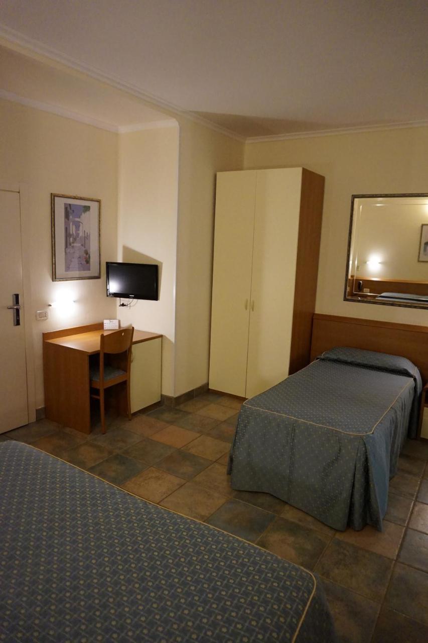 Hotel Angela Fano Eksteriør billede