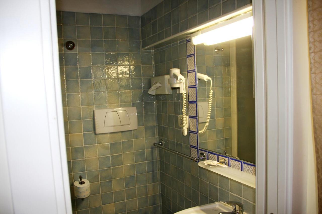 Hotel Angela Fano Eksteriør billede