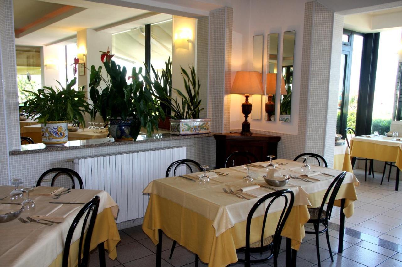 Hotel Angela Fano Eksteriør billede