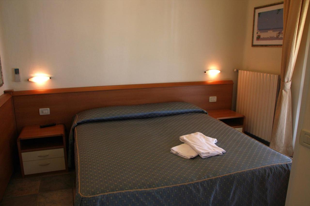 Hotel Angela Fano Eksteriør billede