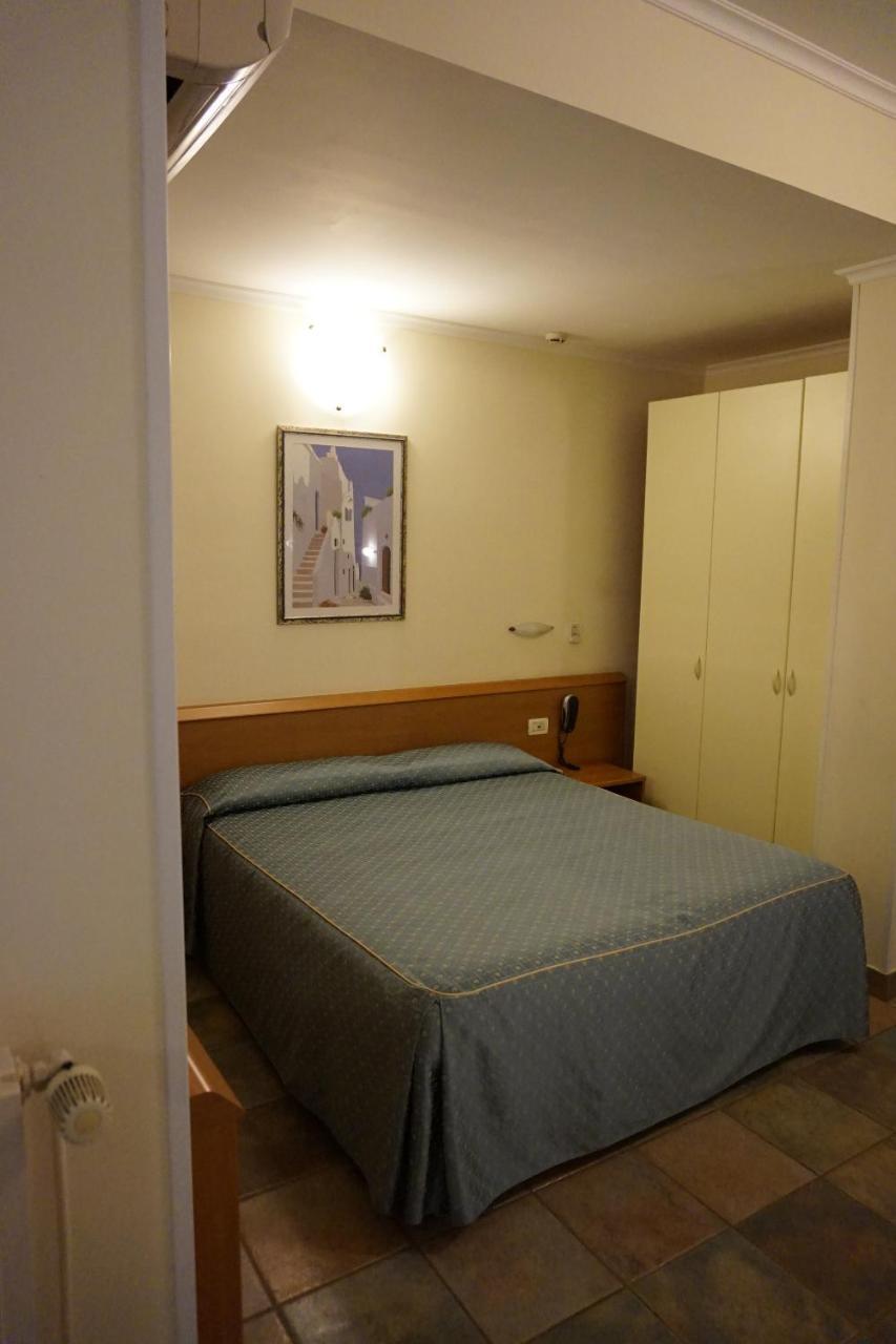Hotel Angela Fano Eksteriør billede